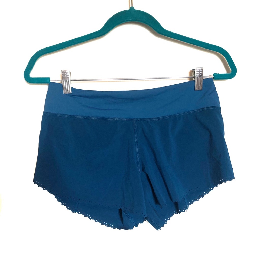Lululemon Run Weightless Shorts Size 4